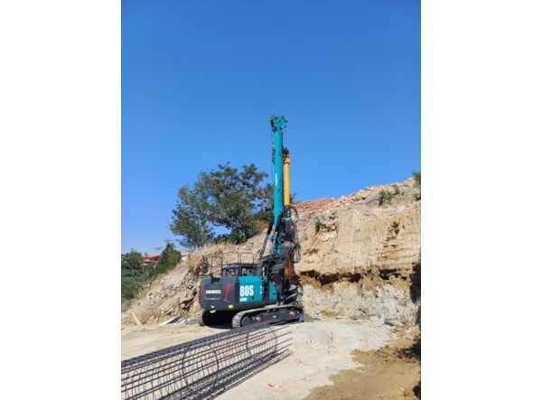 Instalatie de Foraj SUNWARD SWDM85SW cu sistem de ridicare pe troliu de vanzare